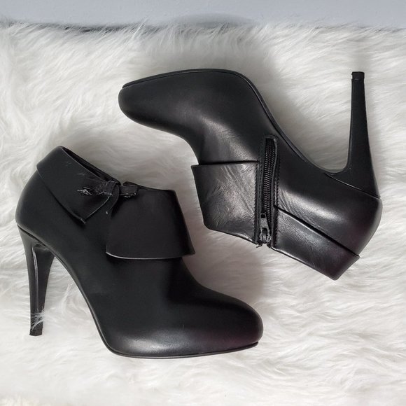 ECLIX Black Leather Heeled Bootie with Bow, 8.5 - Picture 2 of 9